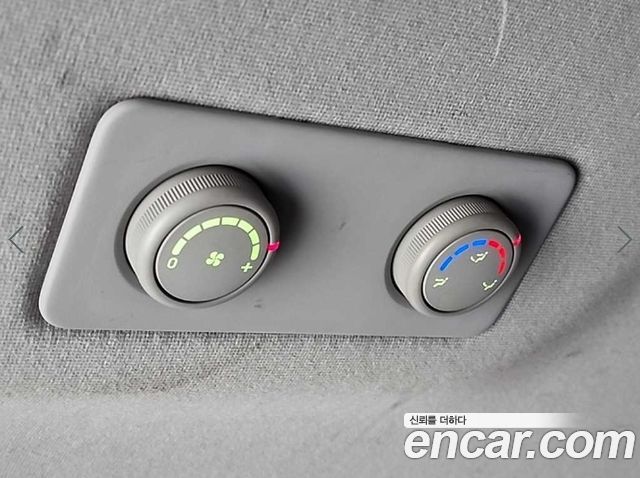 Hyundai Starex 2012 — photo 13