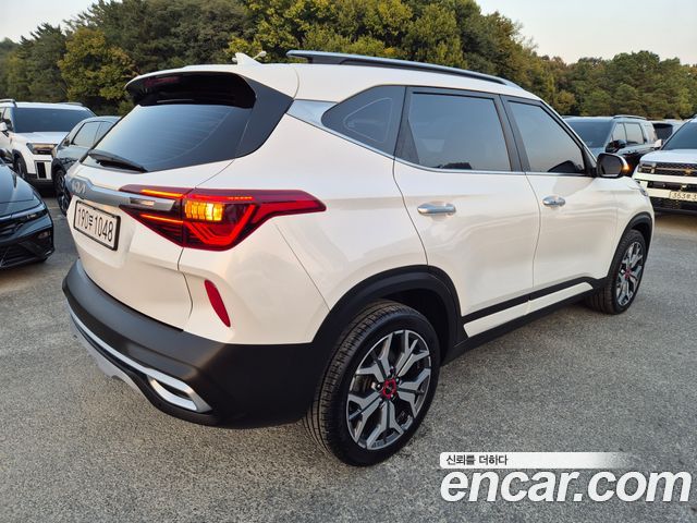 Kia Seltos 2023 — photo 4