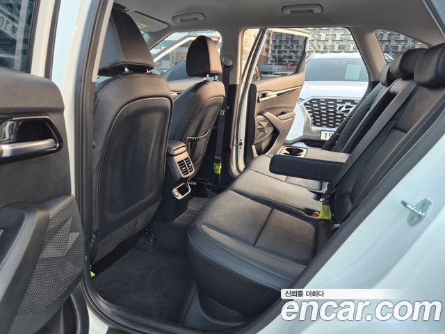 Kia Seltos 2023 — photo 11