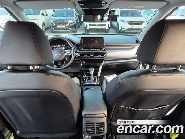 Kia Seltos 2023 — photo 13