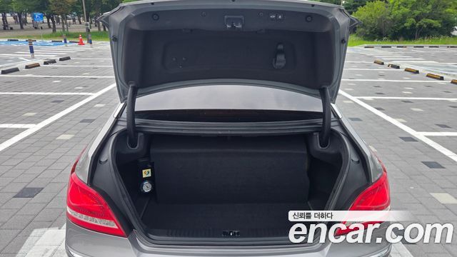 Hyundai Equus 2010 — photo 7