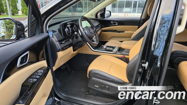 Kia Canival 2023 — photo 9