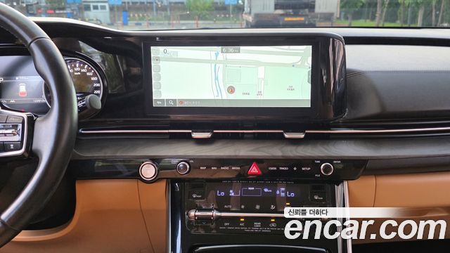 Kia Canival 2023 — photo 15