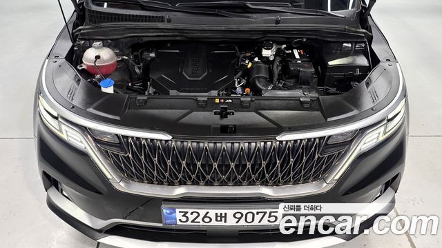 Kia Canival 2022 — photo 6