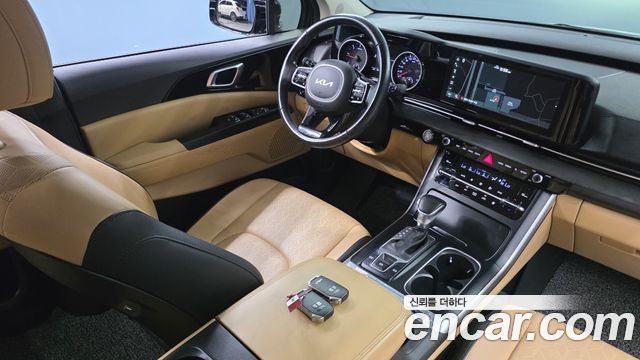 Kia Canival 2022 — photo 11