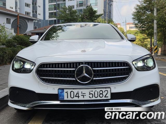 Mercedes-Benz E-Class 2021 — photo 3