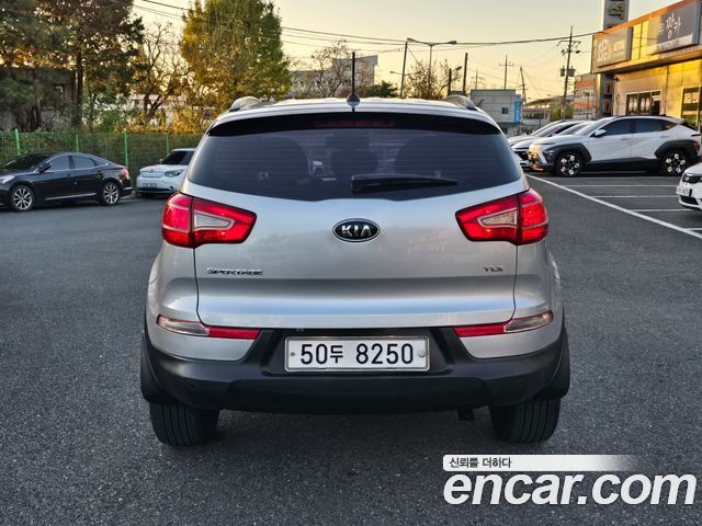 Kia Sportage 2011 — photo 4