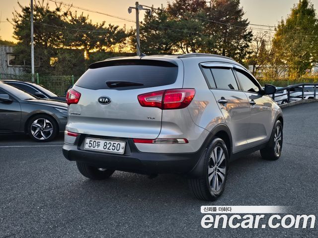 Kia Sportage 2011 — photo 5