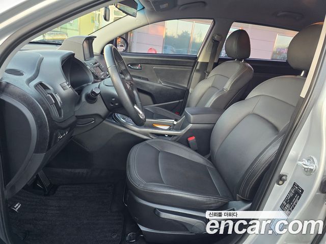 Kia Sportage 2011 — photo 10