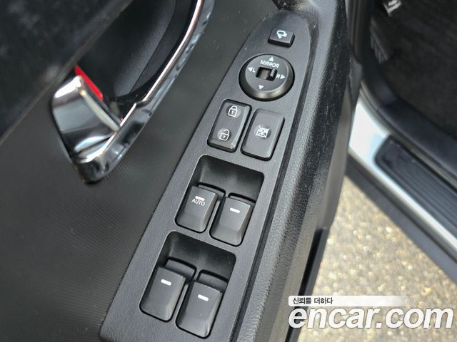Kia Sportage 2011 — photo 11