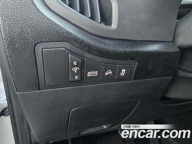 Kia Sportage 2011 — photo 12