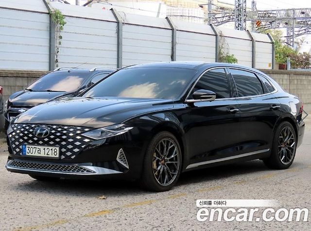 Hyundai Grandeur 2022 — photo 1