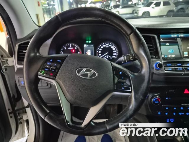 Hyundai Tucson 2016 — photo 8