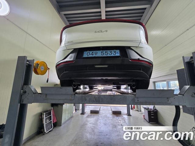 Kia EV6 2022 — photo 2