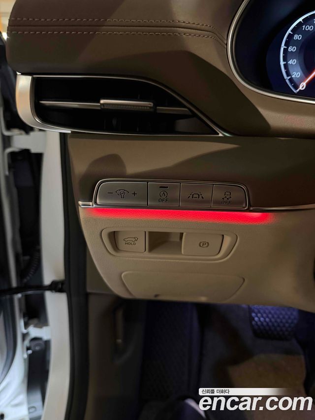 Genesis GV80 2020 — photo 16