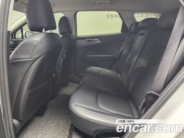 Kia Sportage 2022 — photo 9