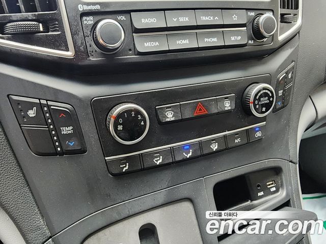 Hyundai Starex 2020 — photo 14