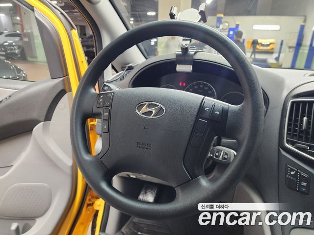 Hyundai Starex 2020 — photo 15