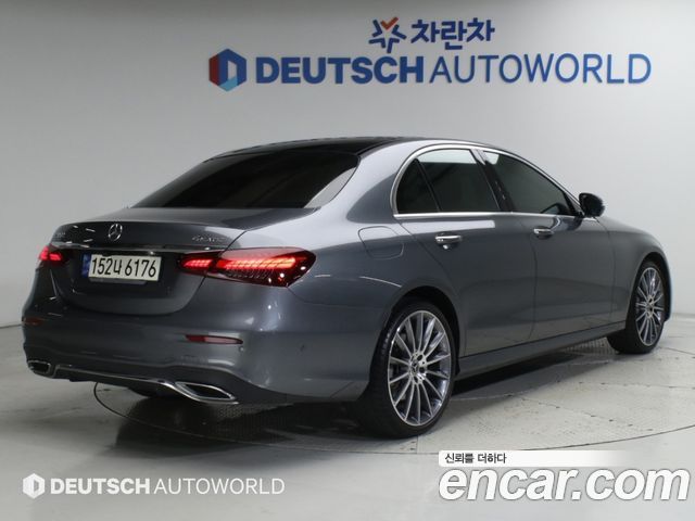 Mercedes-Benz E-Class 2021 — photo 2