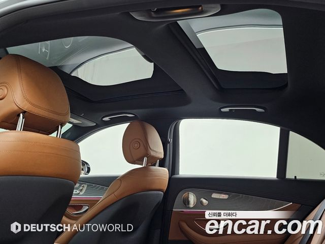 Mercedes-Benz E-Class 2021 — photo 18