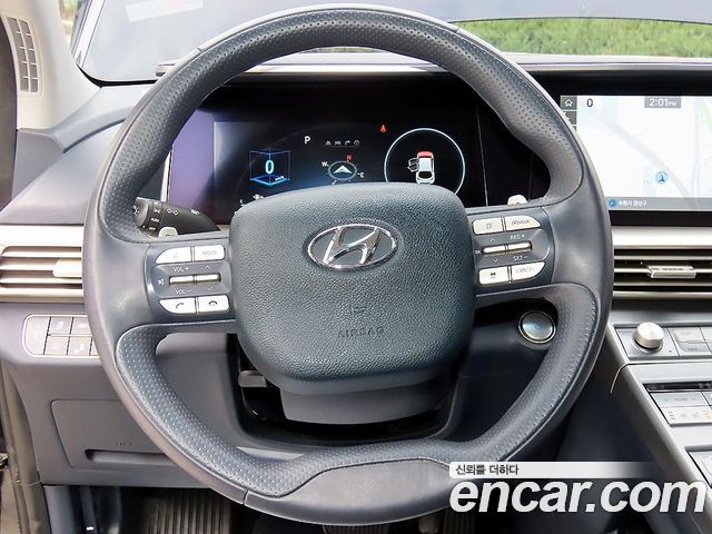 Hyundai Nexo 2023 — photo 12