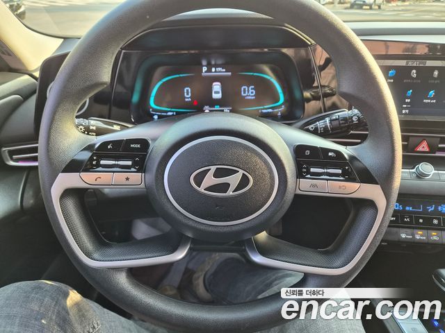 Hyundai AVANTE 2024 — photo 10