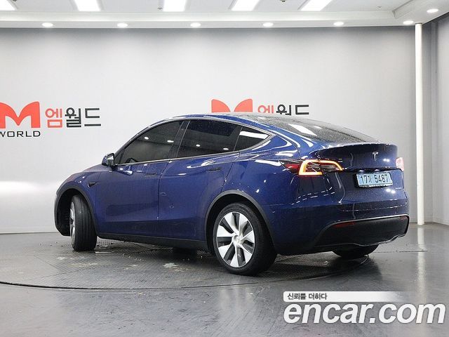 Tesla Model Y 2021 — photo 3