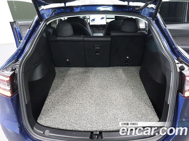 Tesla Model Y 2021 — photo 6