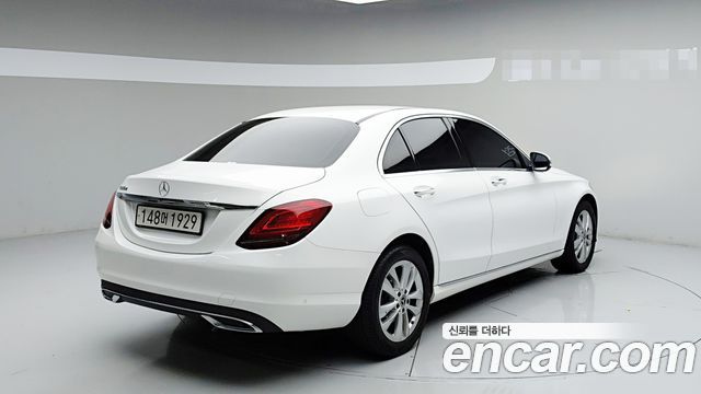 Mercedes-Benz C-Class 2019 — photo 6