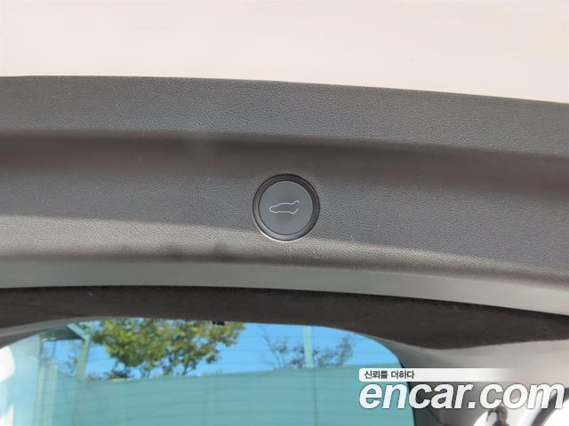 Tesla Model Y 2024 — photo 19