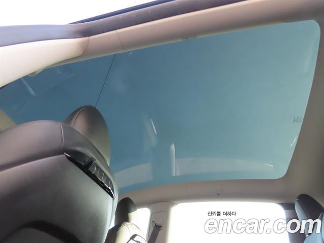 Tesla Model Y 2024 — photo 20