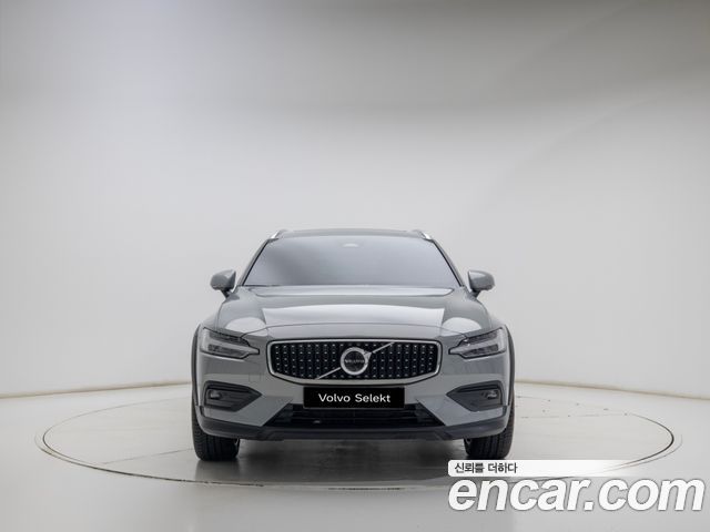 Volvo V60 2026 — photo 2