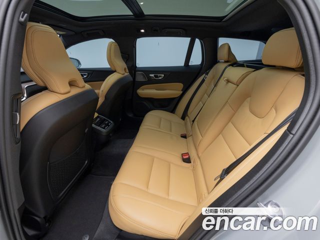 Volvo V60 2026 — photo 12