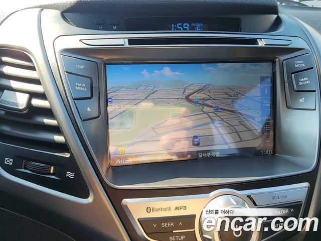 Hyundai AVANTE 2015 — photo 9