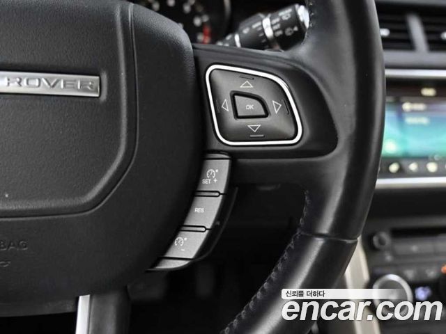 Land Rover Range Rover Evoque 2017 — photo 15