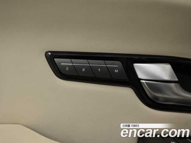 Land Rover Range Rover Evoque 2017 — photo 17