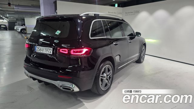 Mercedes-Benz GLB-Class 2021 — photo 4