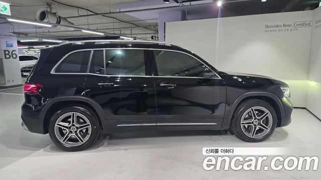 Mercedes-Benz GLB-Class 2021 — photo 9