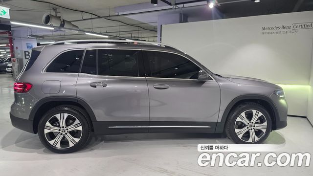Mercedes-Benz EQB 2026 — photo 9