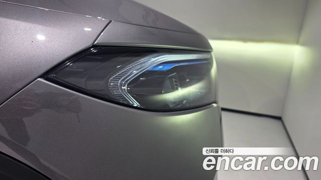 Mercedes-Benz EQB 2026 — photo 12