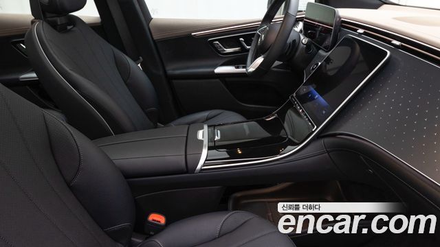 Mercedes-Benz EQE 2026 — photo 12