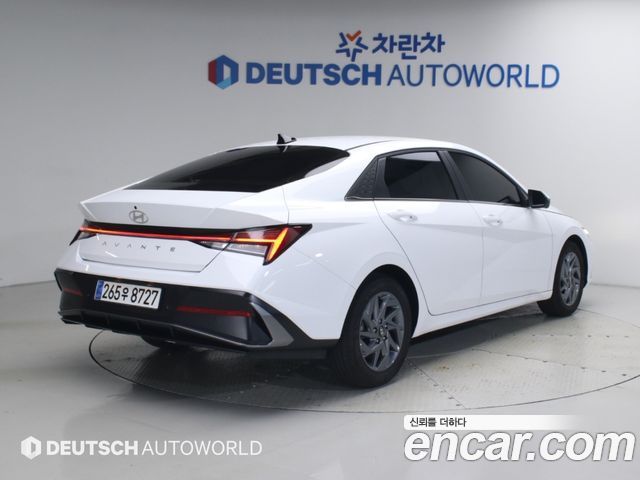 Hyundai AVANTE 2025 — photo 2