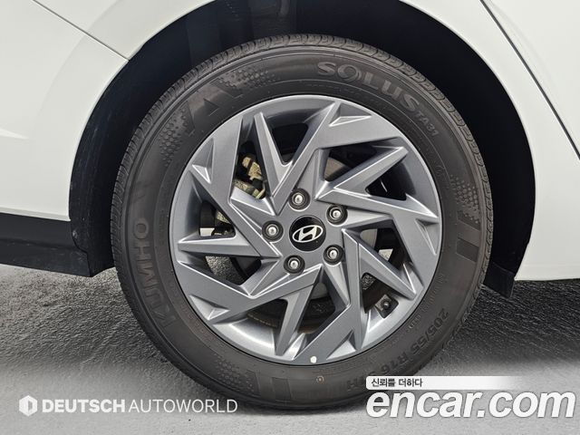 Hyundai AVANTE 2025 — photo 5