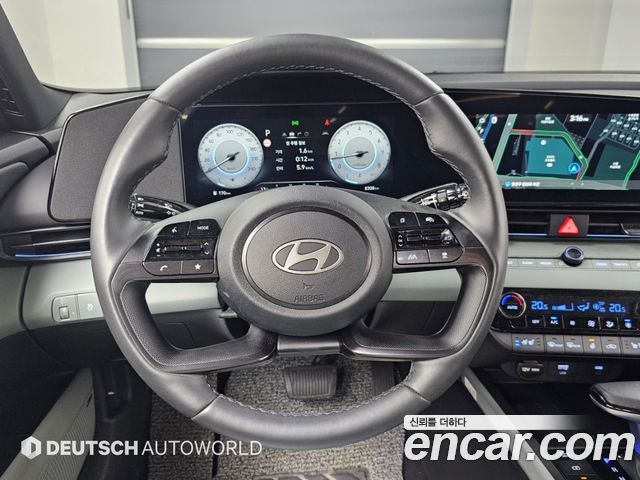 Hyundai AVANTE 2025 — photo 13