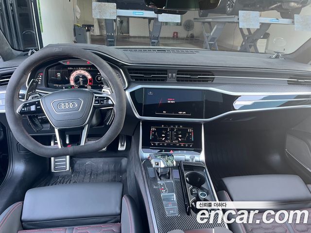 Audi RS6 2025 — photo 12