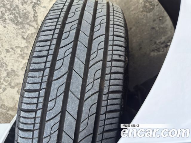 Hyundai AVANTE 2021 — photo 19