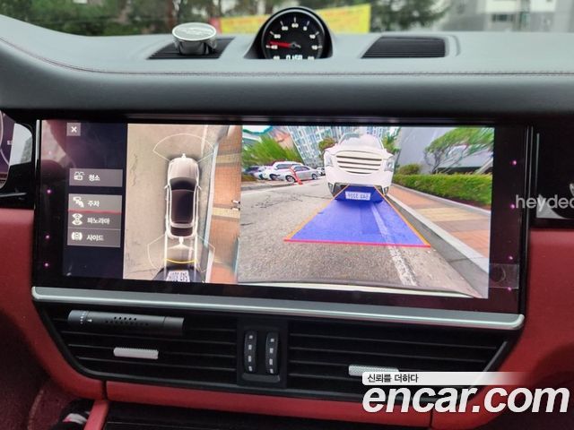 Porsche Cayenne 2021 — photo 13