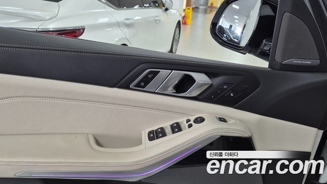 BMW X5 2025 — photo 17