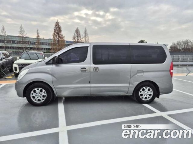 Hyundai Starex 2015 — photo 2