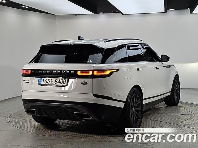 Land Rover Range Rover Velar 2019 — photo 2